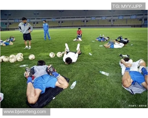 足球比赛中场休息时间的长短及其对比赛节奏的影响分析 足球比赛中场休息时间的长短及其对比赛节奏的影响分析